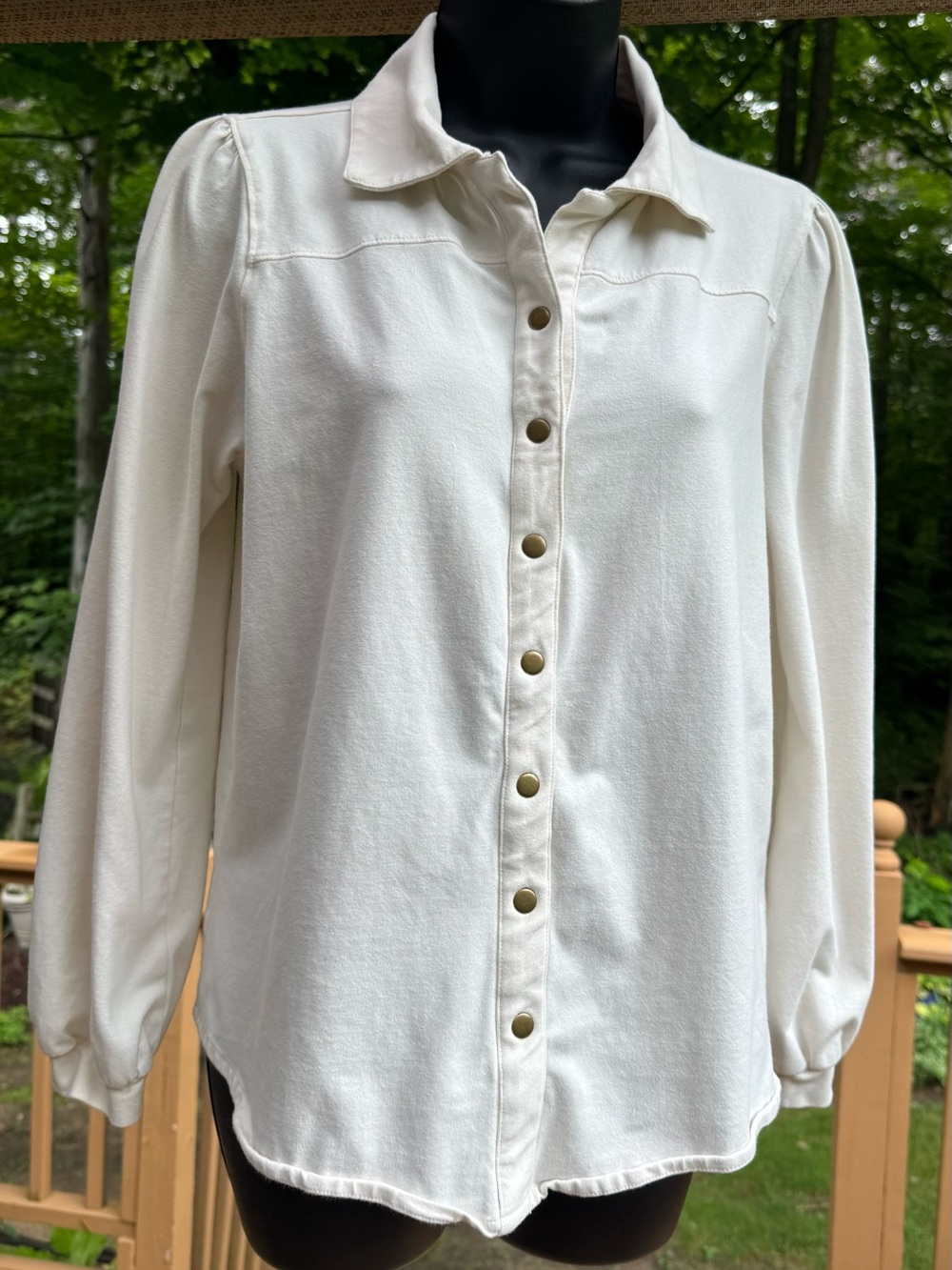 Aventura Cream Blouse with Metal Snaps